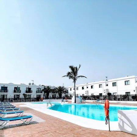 Cleo Pool View & Wi-fi By Irent Fuerteventura *