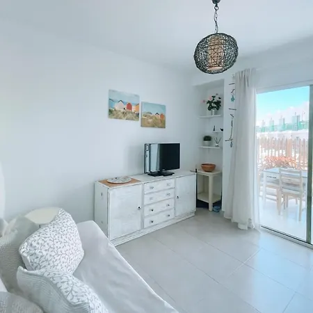 Apartment Cleo Pool View & Wi-fi By Irent Fuerteventura *