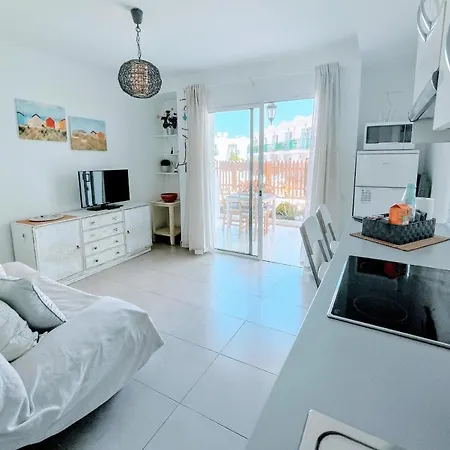 Cleo Pool View & Wi-fi By Irent Fuerteventura Apartment