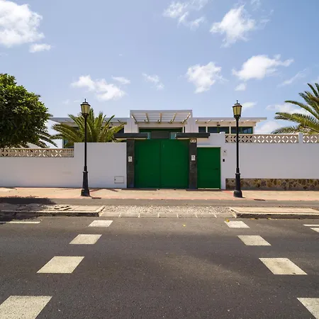 Apartment Cleo Pool View & Wi-fi By Irent Fuerteventura *